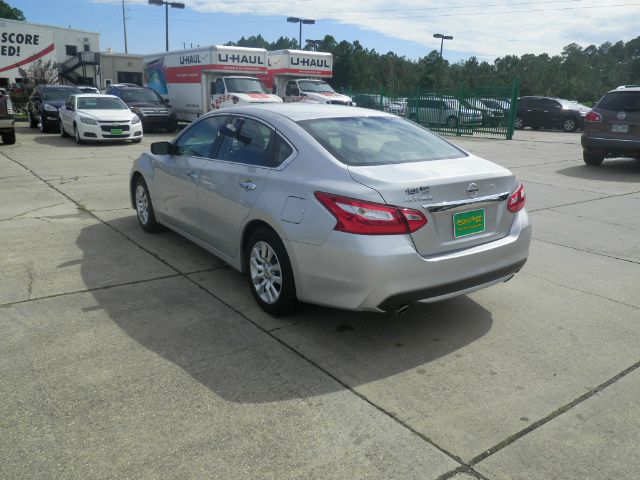 Used 2016 Nissan Altima For Sale
